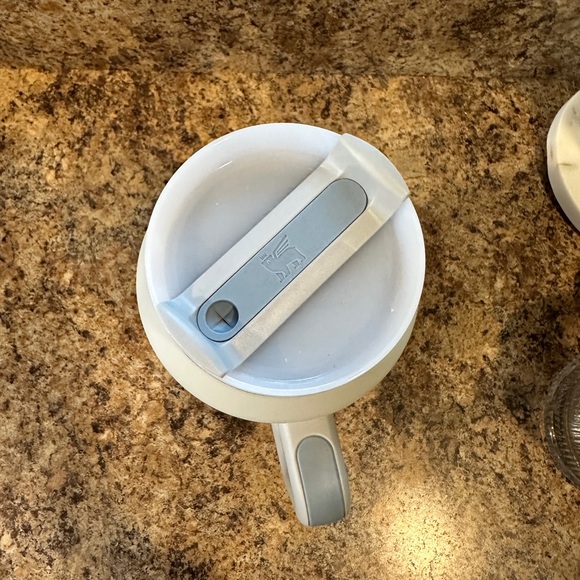 64 oz. Stanley Tumbler - Picture 2 of 5